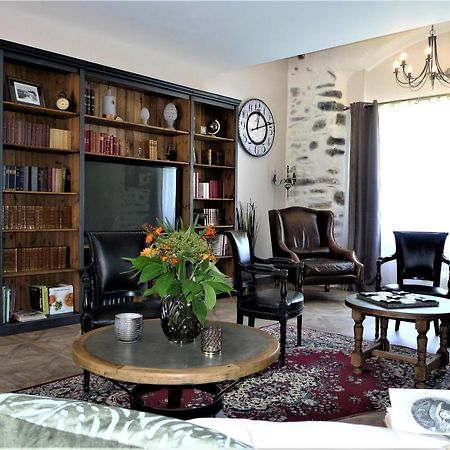 Les Terres d'Aramis: maison d'hôtes à Aramits  Extérieur photo